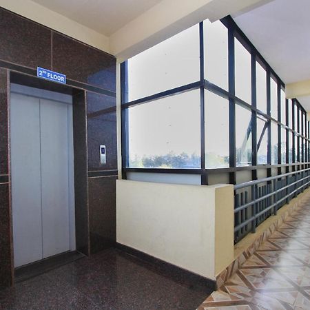 Mg Road One Hotel Bangalore Bagian luar foto